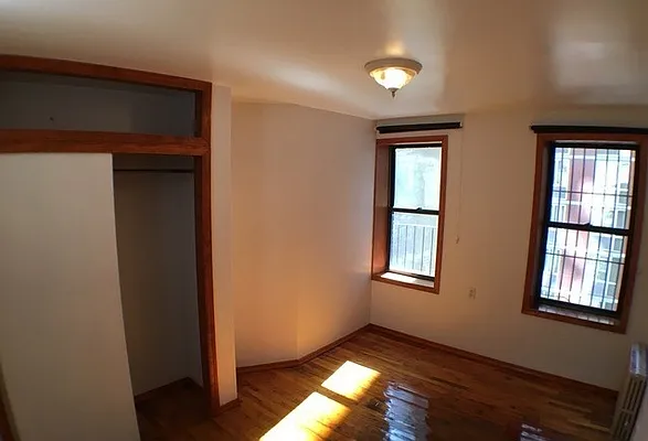 Rented by Nest Seekers International | media 13