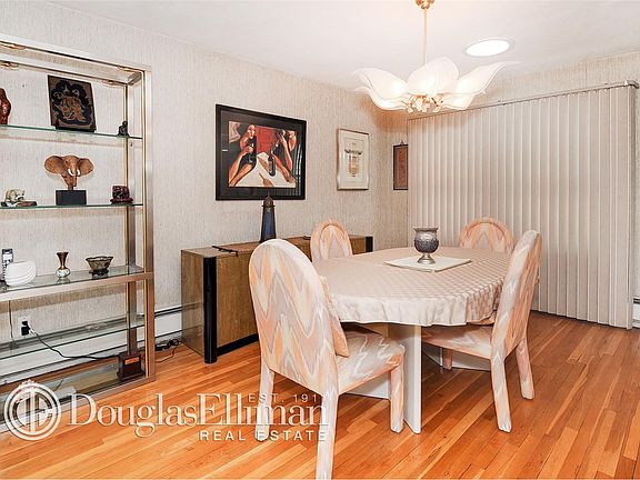 5th image of 66 Brooksite Dr