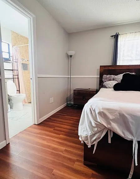581 SW Banks Ter — Photo 12