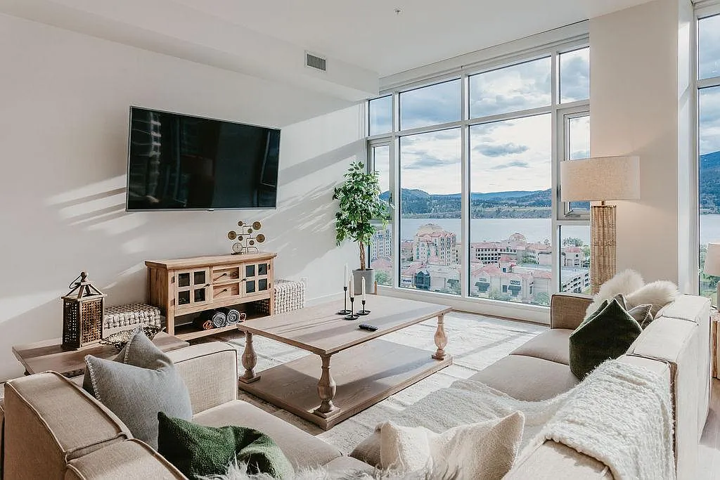 3 bed, 1900 sqft, $6,000 — Photo 3