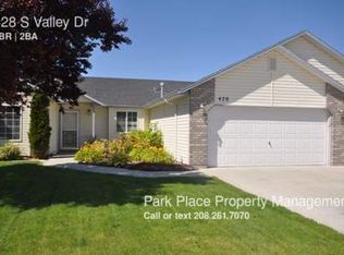 428 S Valley Dr, Nampa, ID 83686