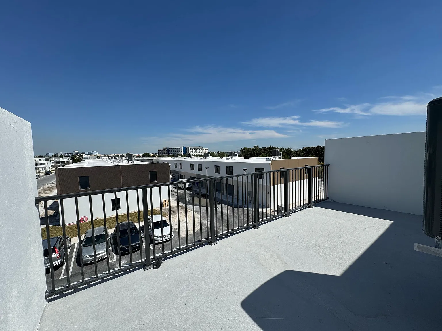 4 bed, 1410 sqft, $2,950 — Photo 4