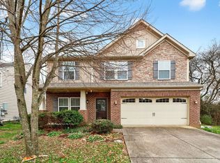 3121 Castleton Dr, Murfreesboro, TN 37128