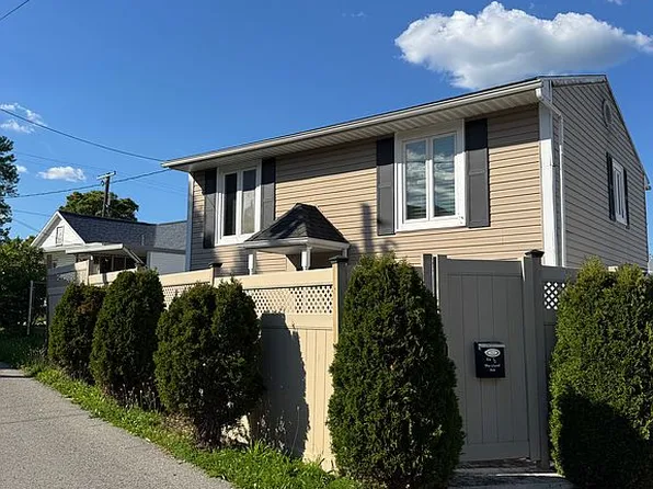 104 1/2 Maryland Ave, Nutter Fort, WV 26301