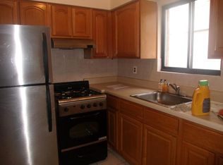 4203 189th St, Flushing, NY 11358