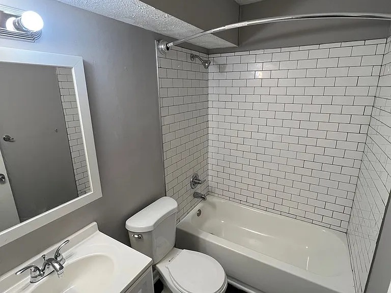 538 N 24th St — Photo 1