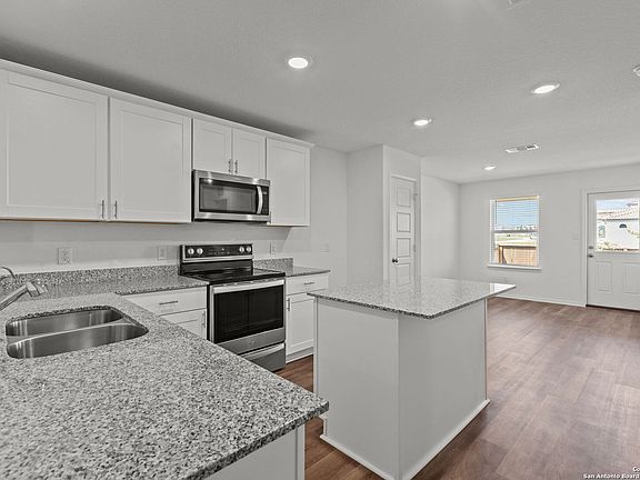 2nd image of 8124 Brandy Branch