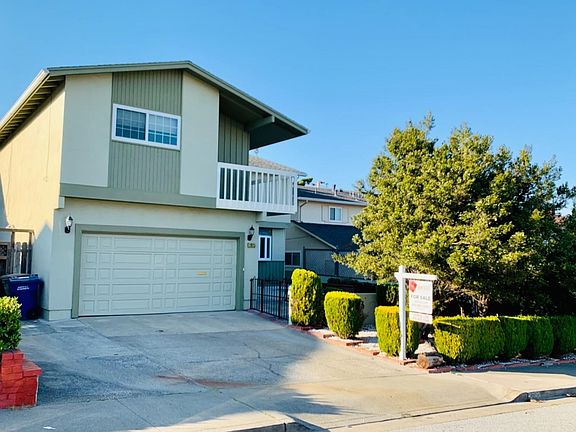 2nd image of 2925 Shannon Dr