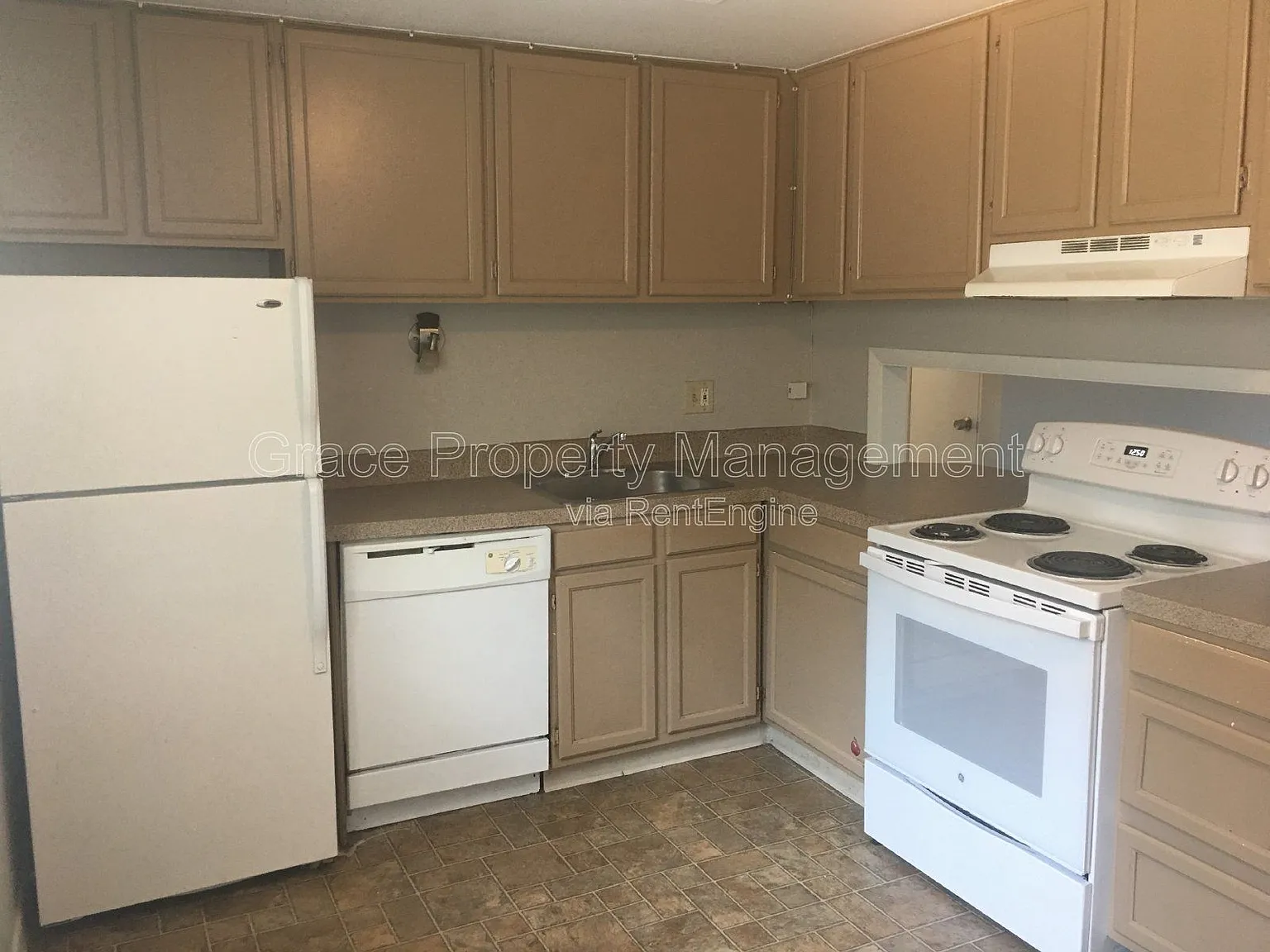2 bed, 1.0 bath, 821 sqft, $1,050 — Photo 3