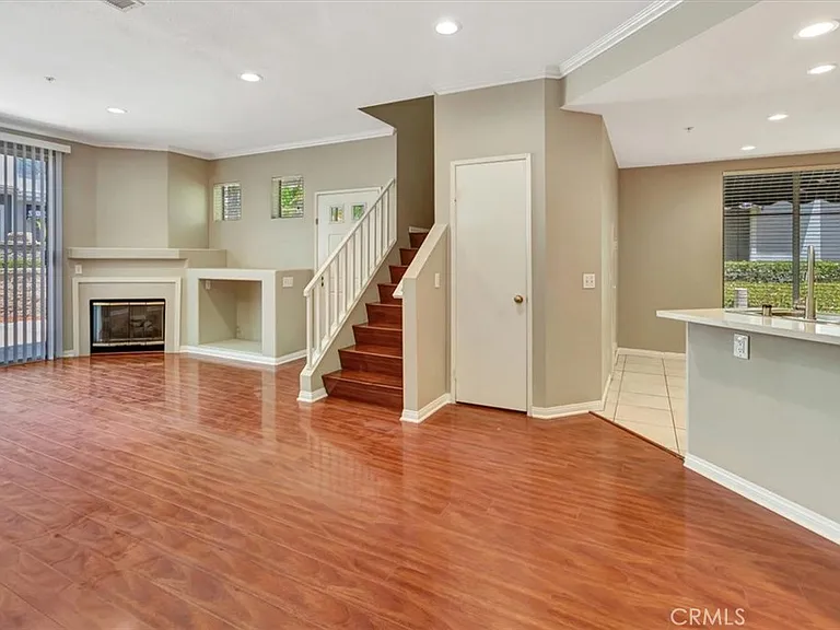 63 Carlsbad Ln — Photo 4