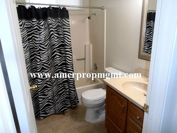 3rd image of 5460 Troutdale Way