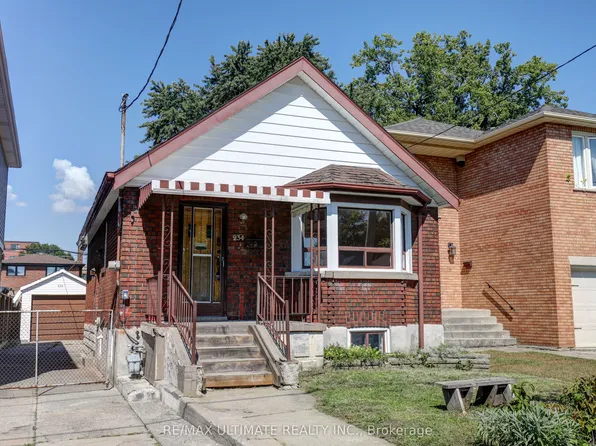 234 Floyd Ave, Toronto, ON M4J 2J3