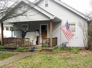 221 Ivanhoe Ave, Cincinnati, OH 45233