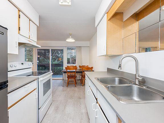 2nd image of 5750 Hastings St #204