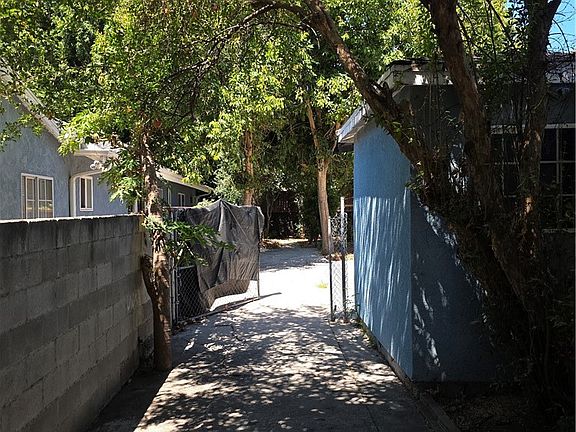 5th image of 7249 Loma Verde Ave