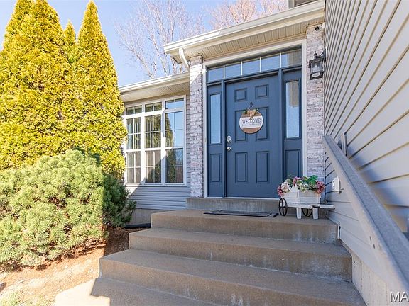 2nd image of 17 Concord Dr