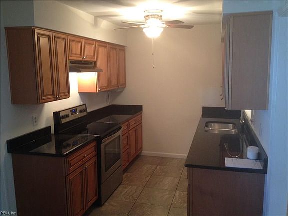 2nd image of 1097 Tolstoy Ct