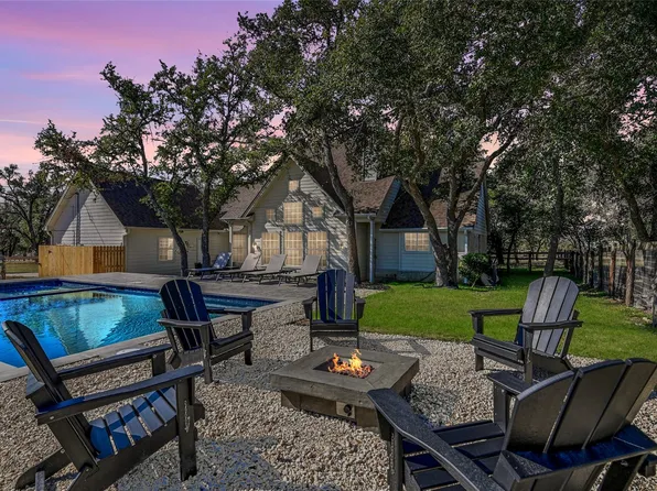209 Peabody Pl, Dripping Springs, TX 78620