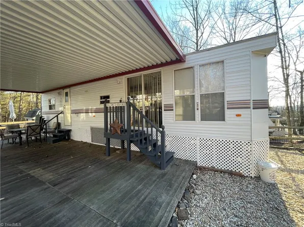 140 Dogwood Cir #3, Traphill, NC 28685