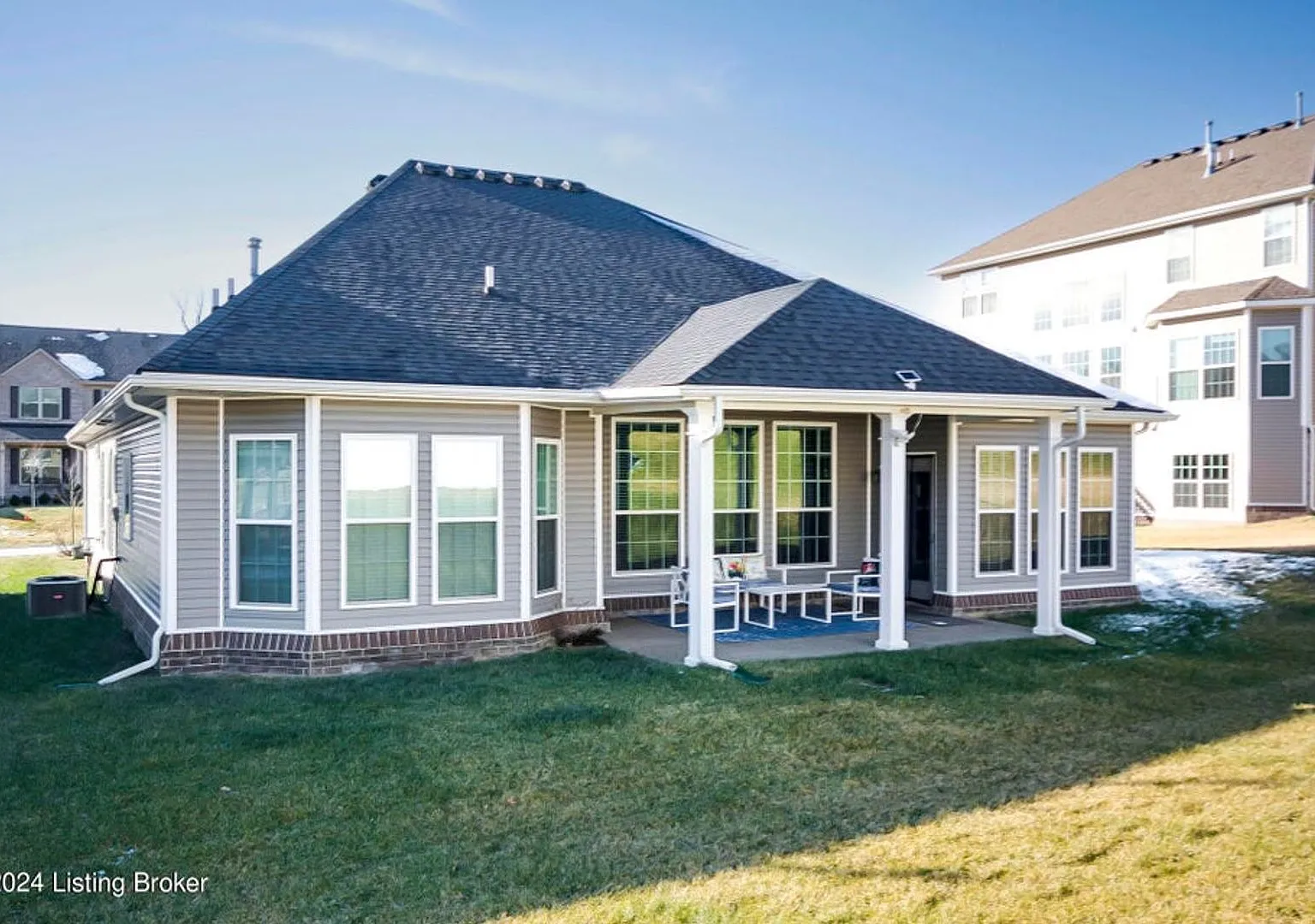 East Jefferson County Home For Rent — Photo 3