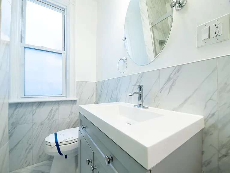 128 Oak St — Photo 13