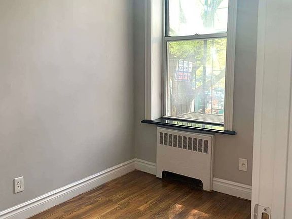 2nd image of 570 Hudson St #3