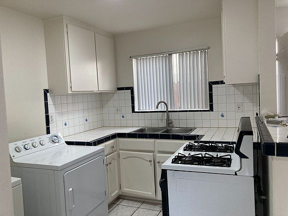 2nd image of 1123 Ohio Ave #1