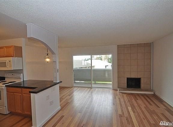 5th image of 12450 NE 130th Ct APT F304
