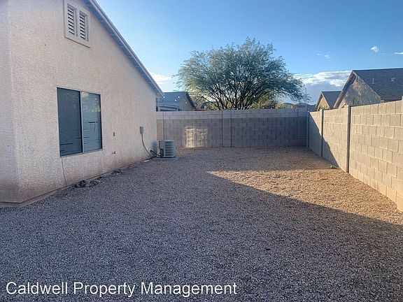 2nd image of 1344 W Calle Rio Rojo