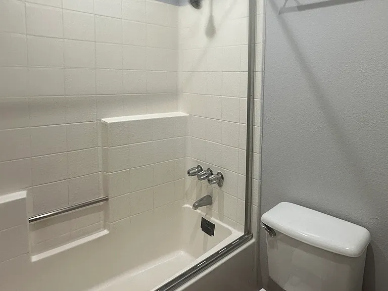 5400 Simpson Ave #4 — Photo 20