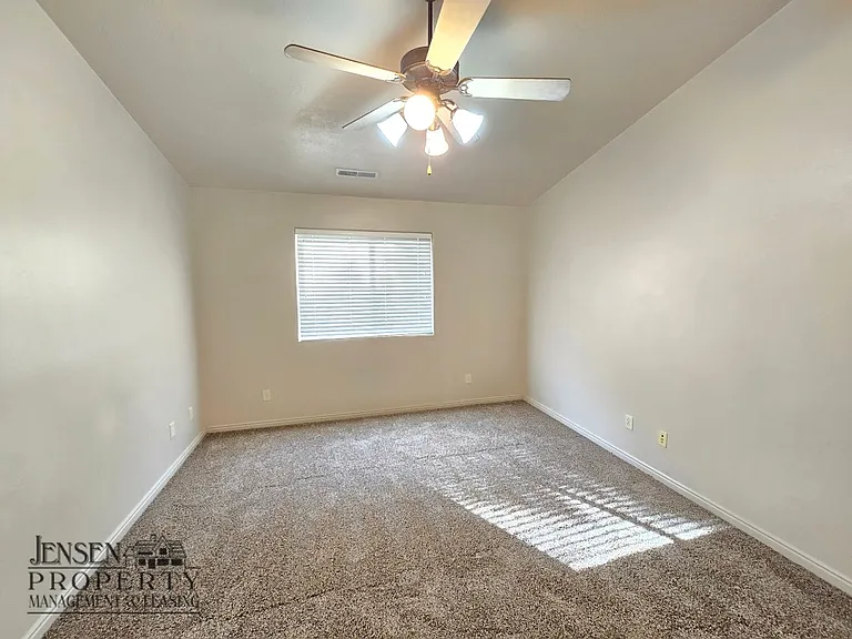 1630 E 2450 S #276 — Photo 12