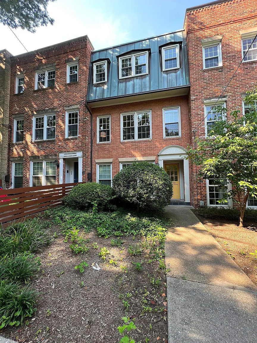 4230 River Rd NW APT B photo 1
