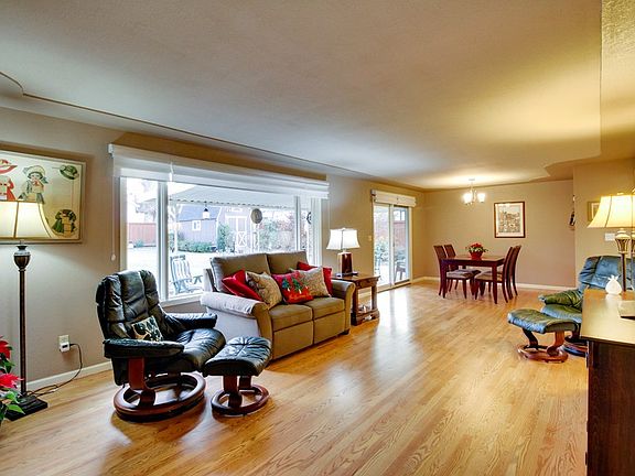 2nd image of 1413 Durant St