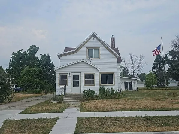 1162 Parnell St, Marinette, WI 54143