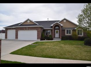 1763 W Ridge Point Dr, Clearfield, UT 84015