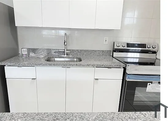 100 NE 78th St #7 — Photo 6