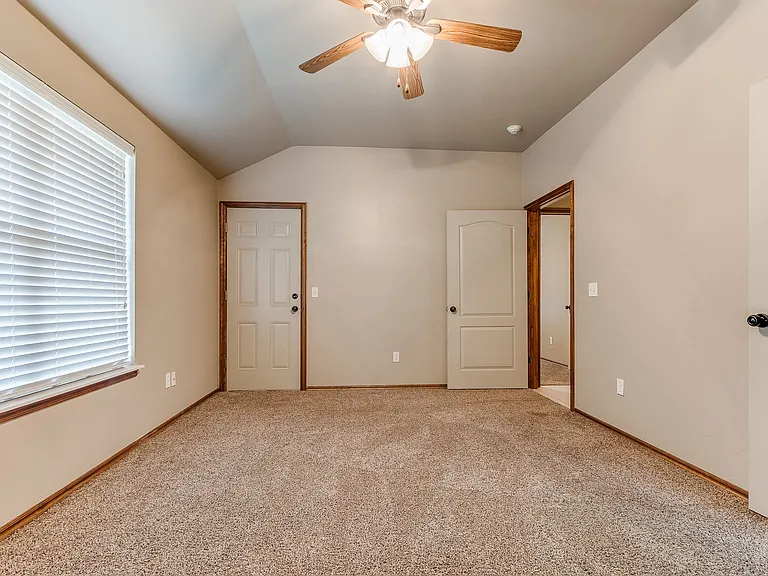2413 Kyle Robert Ln — Photo 31
