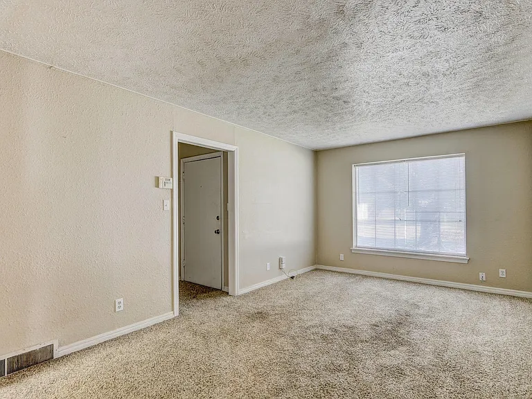 4172 NW 23rd St — Photo 24