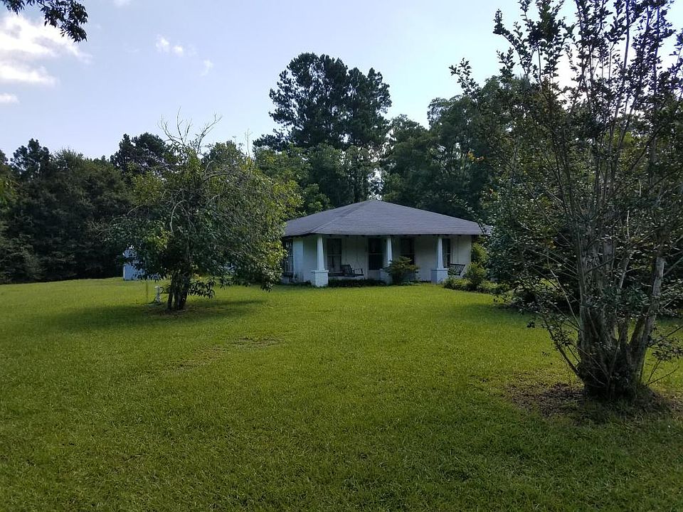 2nd image of 220 Old Salt Rd
