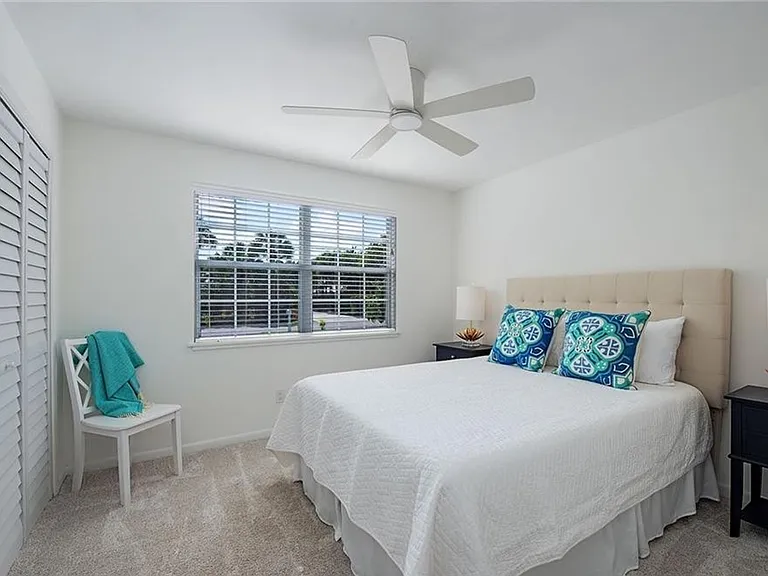 1281 Diana Ave — Photo 15
