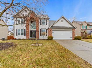10476 Prairie Fox Dr, Fishers, IN 46037