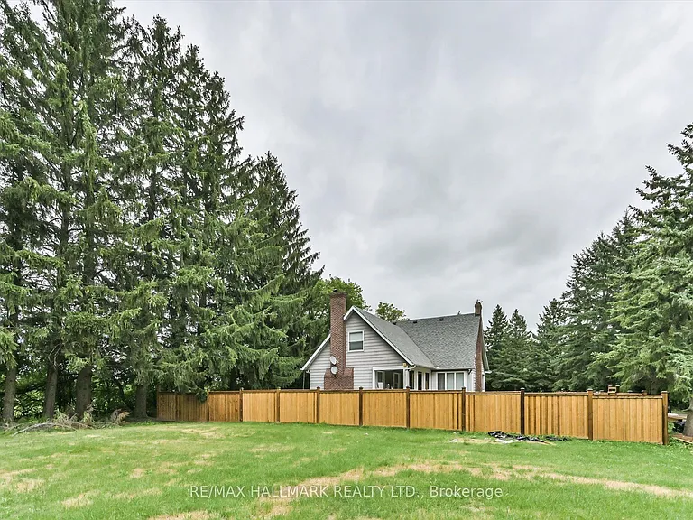 13918 Leslie St E — Photo 39