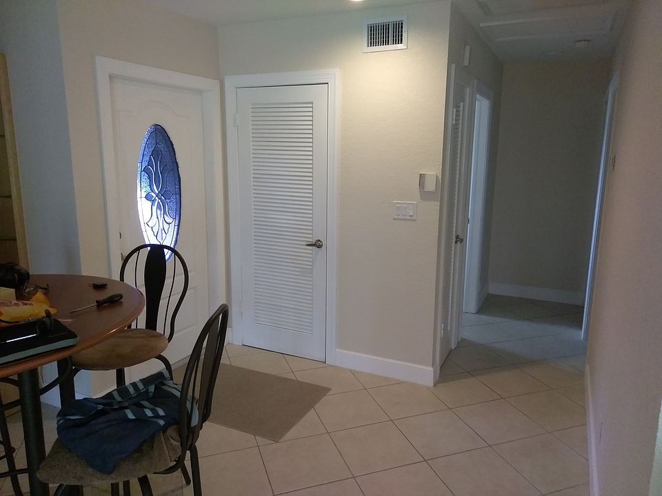 1st image of 9069 Thunderbird Dr