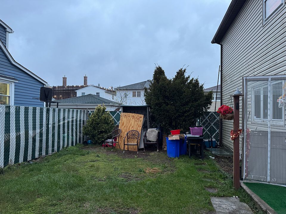 1st image of 33 Eunice Pl #1