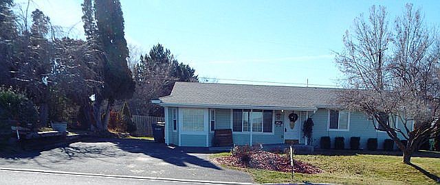 1st image of 1014 2nd Ave