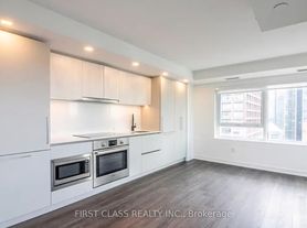 609 Sherbourne St