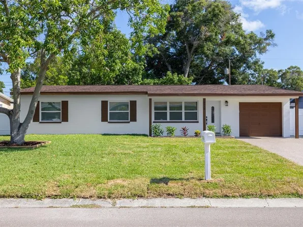8518 76th Ave, Seminole, FL 33777