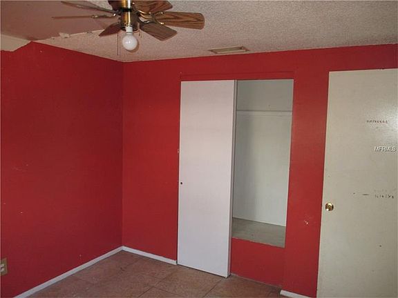 5th image of 8821 Auburn Way