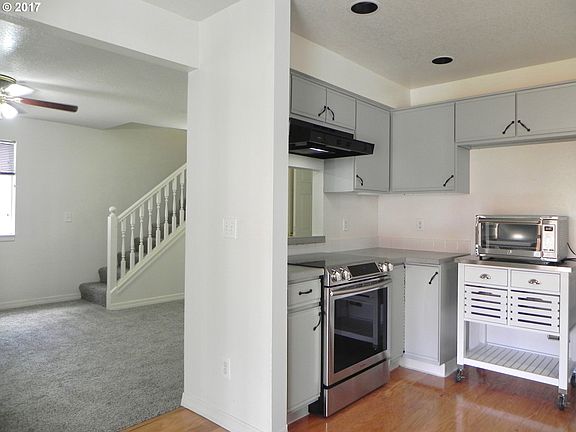 3rd image of 30848 NW Commercial St