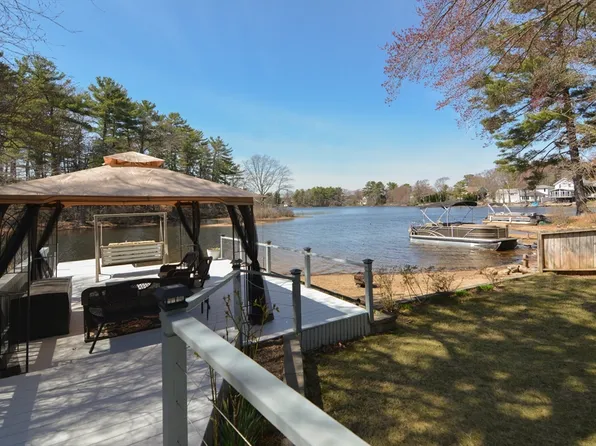 59 Lakeview Ave, Mansfield, MA 02048